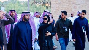 أثارت تغريدة الأمير والوزير السعودي ردود فعل متباينة بين المغردين السعوديين- حسابه عبر تويتر