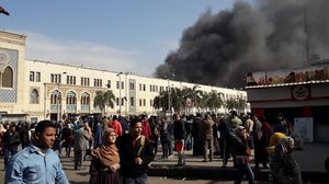 25 قتيلا و 40 مصابا إثر انفجار قطار في محطة مصر- تويتر