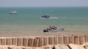 المصريين الخمسة اعتقلوا من على متن مركب صيد سعودي قرب جزيرة فارس- جيتي