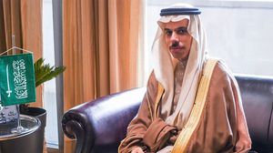 قال الوزير السعودي إننا "نأمل من إخواننا القطريين الالتزام بالعمل معنا لحل الأزمة الخليجية"- جيتي