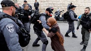 حينما يتعلق الأمر بالمواطنين الفلسطينيين، يعتبر النظام القانوني الإسرائيلي أي عنف مجتمعي عملاً إرهابياً- جيتي