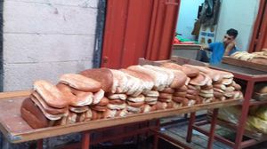 اتهمت سلطات الاحتلال المخبز بتوزيع الكعك على المصلين في الأقصى- عربي21