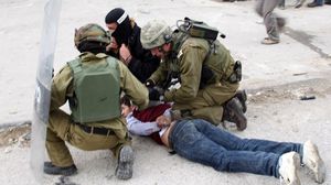 اعتقلت قوات الاحتلال الإسرائيلي، مساء الأحد، الطفل راسم سليمان غرة بعد إصابته بعيار مطاطي- وفا