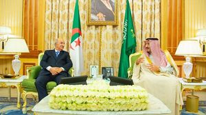 في أول زيارة له لدولة عربية وصل الرئيس الجزائري إلى السعودية الأربعاء- واس