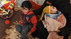 باتت آمال أطفال الحصول على ألعاب وليس بيتا يؤويهم من البرد بعد إحباطهم مع استمرار الأزمة السورية- الأناضول