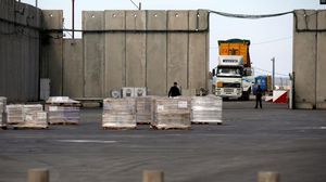 العديد من المنتوجات الفلسطينية منعها الاحتلال من الخروج عبر الاردن- وفا