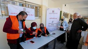 ذكرت لجنة الانتخابات الفلسطينية أن القانون لا يسمح بالتصويت بالوكالة أو بالإنابة- موقع اللجنة