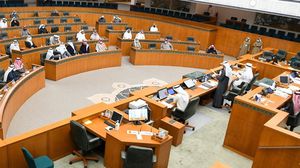 الوسمي فاز بعضوية مجلس الأمة بديلا لمقعد بدر الداهوم الذي قررت السلطات فصله- كونا