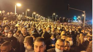 شارك الآلاف في تشييع جثمان الشاب أحمد حجازي الذي قتل برصاص الشرطة الإسرائيلية- عرب48