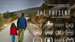 يوثق الفيلم ما يتعرض له الفلسطينيون من إذلال وانتهاكات على حواجز الاحتلال الإسرائيلي في الضفة الغربية