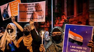 تعاطف مسلمو الهند مع الطالبات مطالبين حكومة كارناتاكا بالتراجع عن قرارها- جيتي