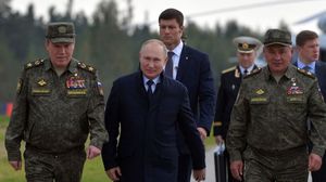 طلب الرئيس الروسي من رئيس الاستخبارات الخارجية تحديد موقفه بوضوح من إعلان استقلال مناطق أوكرانية- جيتي