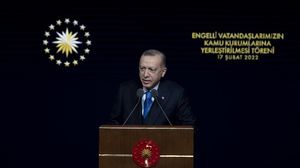 أردوغان: الحكومة التركية ستحطم أصفاد الفائدة وسعر الصرف والتضخم مثلما تخلصت من القيود الأخرى التي كبلت البلاد- الأناضول