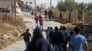 مواجهات اندلعت بين الشبان وقوات الاحتلال التي وفرت الحماية للمستوطنين- الأناضول