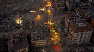 الزلزال أسفر عن مقتل عشرات الآلاف من المواطنين في جنوب تركيا- الأناضول