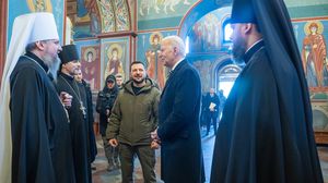 زار بايدن كييف والتقى زيلينسكي قبل أيام - (صفحة بايدن على تويتر)