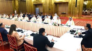 مدبولي خلال لقائه برجال أعمال قطريين في الدوحة- رئاسة الوزراء المصرية