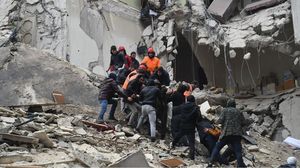 تعاني سوريا من الزلزال الذي ضرب شمالي البلاد الإثنين - تويتر
