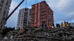 العالم يحشد مزيدا من المساعدات لتركيا وسوريا في مواجهة الزلزال  (الأناضول).