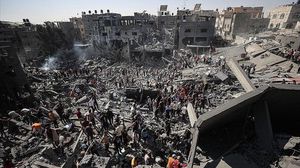 القصف  على غزة مستمر في ظل سعي الاحتلال لاجتياح رفح - الأناضول