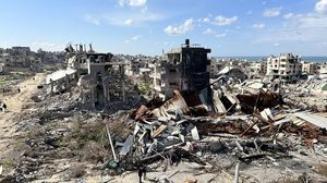يتعمد الاحتلال الإسرائيلي قصف المنازل والبنية التحتية في قطاع غزة- الأناضول