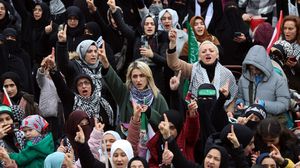 طالب المتظاهرون بوقف العدوان الإسرائيلي على قطاع غزة- الأناضول 