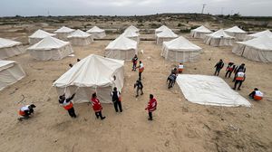 كانت السلطات المصرية قد أعلنت في نهاية العام الماضي البدء في تجهيز مخيم هو الأول من نوعه في خانيونس لاستقبال النازحين الفلسطينيين- إكس