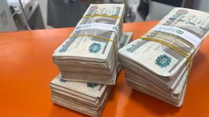استقر سعر صرف الجنيه المصري أمام الدولار عند مستوى 55 جنيها للدولار في السوق الموازي- عربي21
