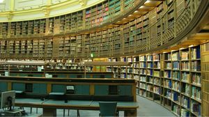 لا تزال المكتبة في المراحل الأولى من تعافيها ولا تزال العديد من خدماتها وأنظمتها معطلة- إكس