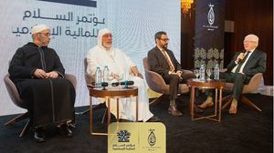 دعوة إلى تطوير الصيغ التمويلية في المصارف الإسلامية، والتركيز على تمويل المشاريع المنتجة؛ وبذل مزيد من الجهود لتحقيق أهداف الصّناعة المالية الإسلاميّة.