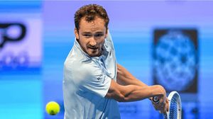 يواجه البطل الروسي في الدور الثاني نظيره البلجيكي زيزو بيرغس- ATP