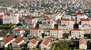 مستوطنات الضفة الغربية تلتهم أراضي الفلسطينيين بشكل غير قانوني - أرشيفية