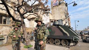 الجيش اللبناني يحاول السيطرة على الأوضاع بطرابلس - ا ف ب