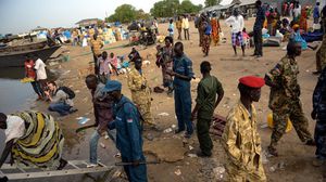 آلاف المواطنين في جنوب السودان يفرون من الصراع - ا ف ب