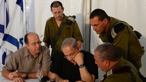 نتنياهو مع أركان الجيش الإسرائيلي - ا ف ب