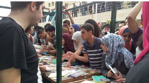 إقبال الشباب على معرض "نون" للكتاب المستعمل في الأردن - (أرشيفية)