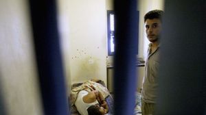 إدارة سجون الاحتلال تعذّب الأسرى المرضى بمستشفى سجن مراج الرملة