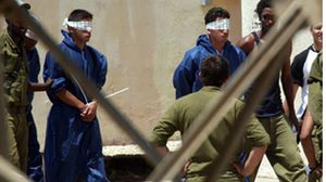 أكثر من 100 أسير فلسطيني أصيبوا الإثنين في سجن عوفر الإسرائيلي- أ ف ب (أرشيفية)