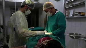 يعاني الوضع الصحي في سوريا وضعاً صحياً مع تدمير المشافي وهجرة الأطباء - أرشيفية