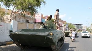 الجيش اليمني سيطر على مطار عدن وعلى معسكر الأمن الخاص الموالي لصالح - ا ف ب