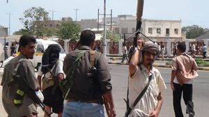 مسلحون موالون للرئيس اليمني عبد ربه منصور هادي - أرشيفية