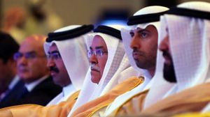 اقتصاد دول الخليج أكبر المتضررين من هبوط أسعار النفط - أ ف ب