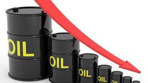 أسعار النفط تتراجع بعد زيادة بمخزونات البنزين الأمريكية - أرشيفية