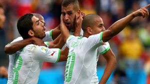 الجزائر تفوز على عمان وديا