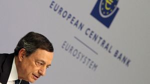 أعلن المركزي الأوروبي قرارا بخفض معدل الفائدة الأساسي بواقع 5 نقاط ـ أ ف ب