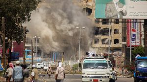 القصف استهدف ثلاثة مواقع تابعة للجيش اليمني في منطقة العروس- ا ف ب