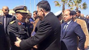 وصل رئيس الحكومة ونوابه إلى القاعدة البحرية في طرابلس قادما من تونس