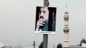 لافتة ترحيبية بالدقامسة على مدخل بلدته إربد في شمال الأردن- أ ف ب