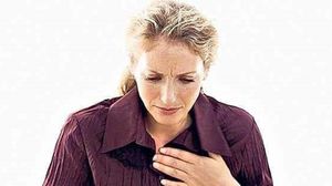 ديلي تلغراف: تشير الدراسة إلى أن النساء هن الأكثر عرضة للإصابة بالأزمات القلبية- أرشيفية