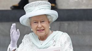 صندي تايمز: الملكة إليزابيث الثانية لن تتنازل عن العرش لنجلها تشارلز- أ ف ب